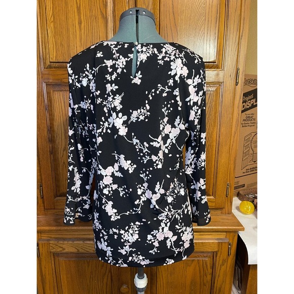 Karl Lagerfeld Yessie Blouse Trumpet Sleeve Top Black 3/4 Sleeve Size S/M - Picture 6 of 16